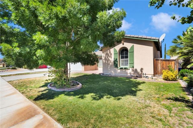 11984 Russell Court, Victorville, CA 92392