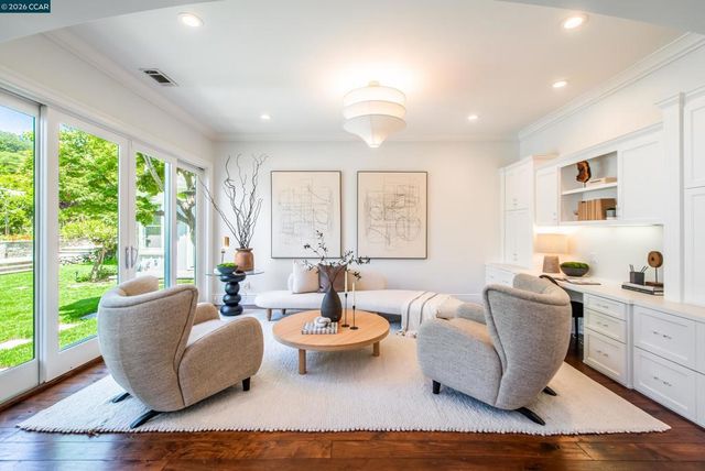 3958 S Peardale Dr, Lafayette, CA 94549
