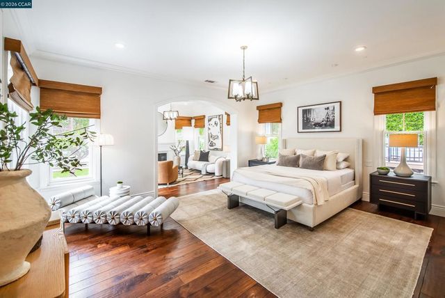 3958 S Peardale Dr, Lafayette, CA 94549