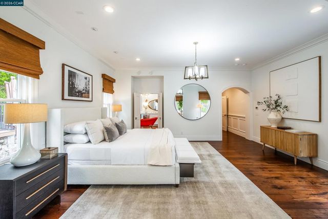 3958 S Peardale Dr, Lafayette, CA 94549