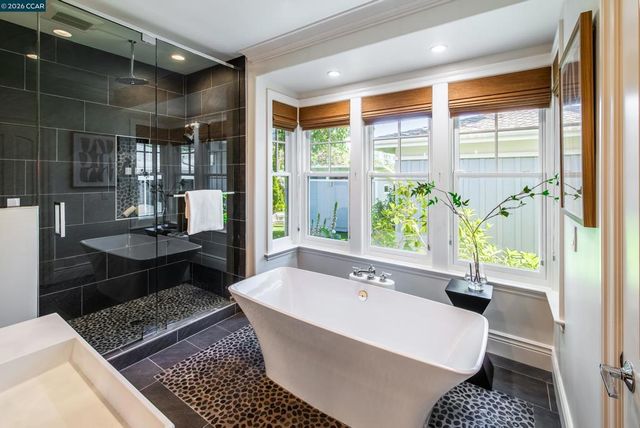 3958 S Peardale Dr, Lafayette, CA 94549