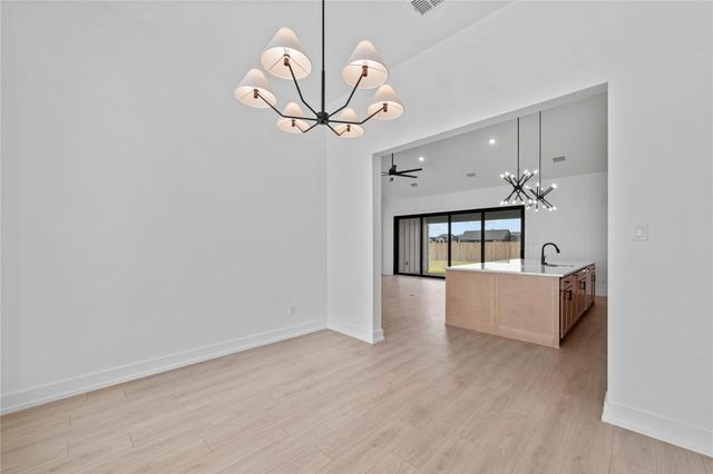 6775 Kings Mill DR, Salado, TX 76571