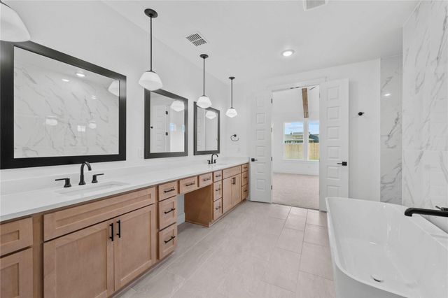 6775 Kings Mill DR, Salado, TX 76571