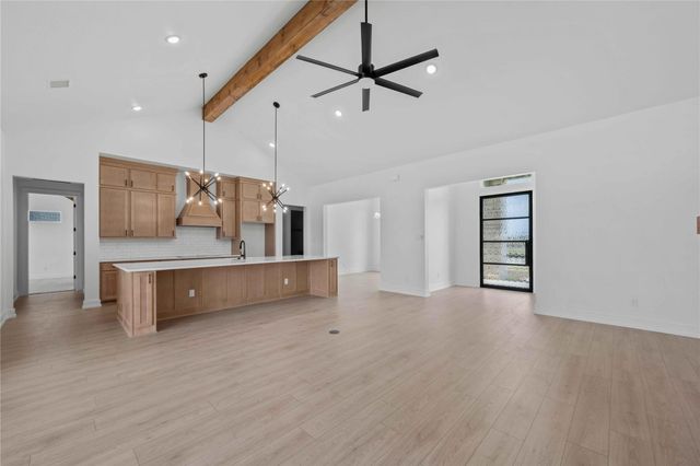 6775 Kings Mill DR, Salado, TX 76571