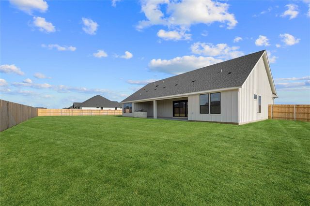 6775 Kings Mill DR, Salado, TX 76571