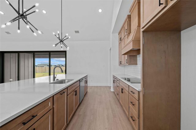 6775 Kings Mill DR, Salado, TX 76571