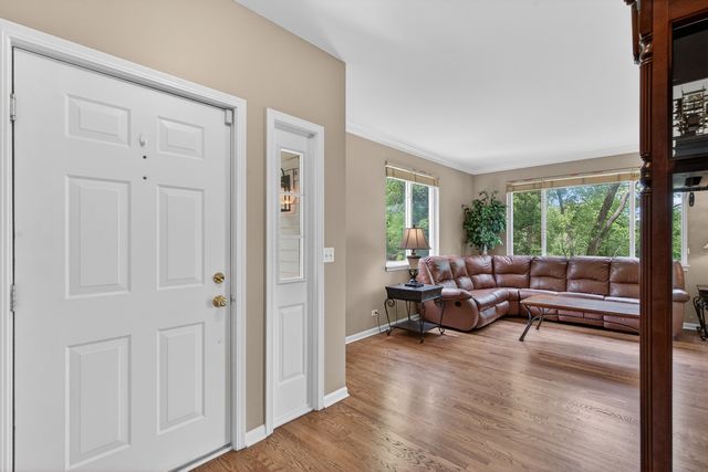 4323 Blue Iris Court 4323, Island Lake, IL 60042