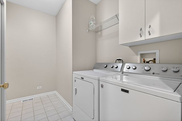 4323 Blue Iris Court 4323, Island Lake, IL 60042