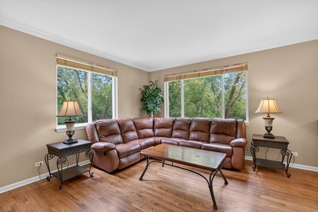 4323 Blue Iris Court 4323, Island Lake, IL 60042