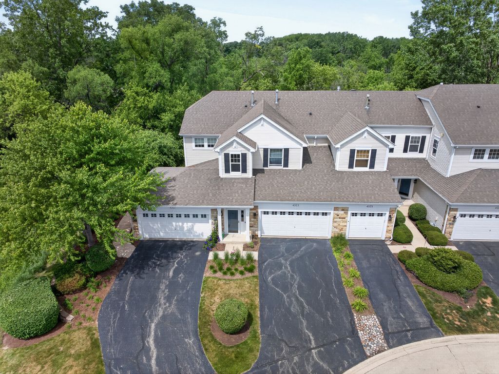 4323 Blue Iris Court 4323, Island Lake, IL 60042