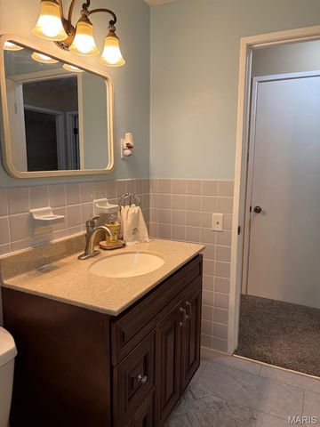 10204 Dacey Drive, Dellwood, MO 63136