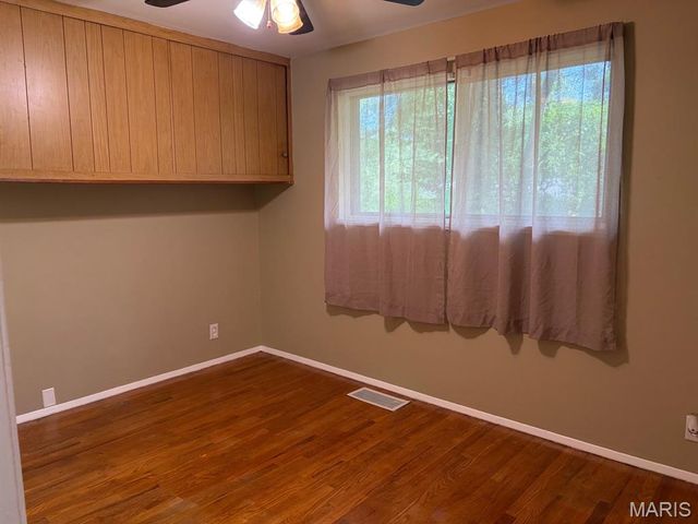10204 Dacey Drive, Dellwood, MO 63136