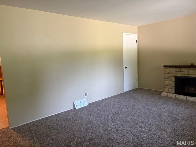 10204 Dacey Drive, Dellwood, MO 63136