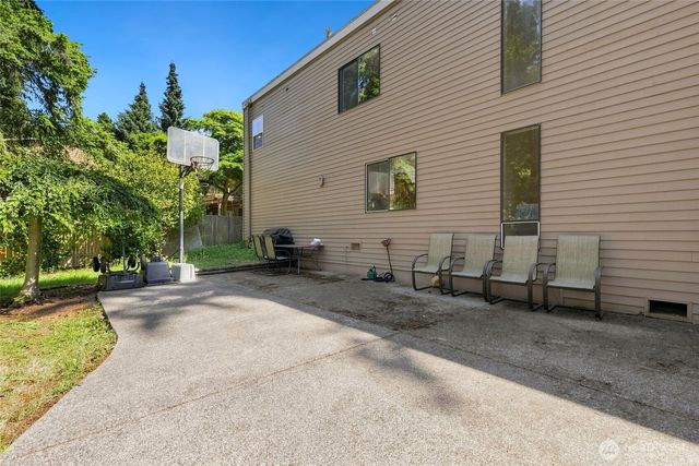 6409 Chennault Beach Drive, Mukilteo, WA 98275