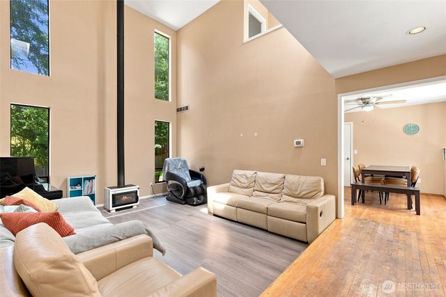 6409 Chennault Beach Drive, Mukilteo, WA 98275