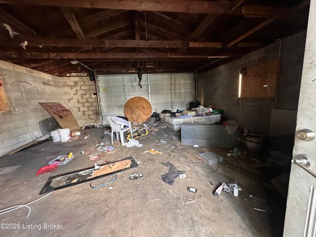 2732 Montana Ave, Louisville, KY 40208