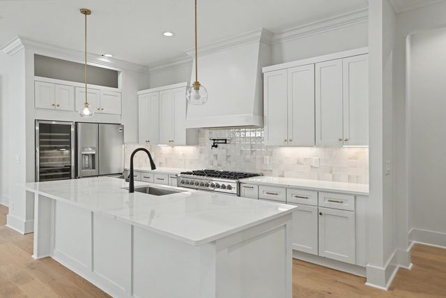 1112 Caldwell Ln, Nashville, TN 37204