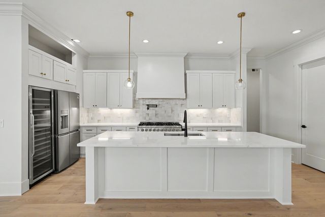 1112 Caldwell Ln, Nashville, TN 37204