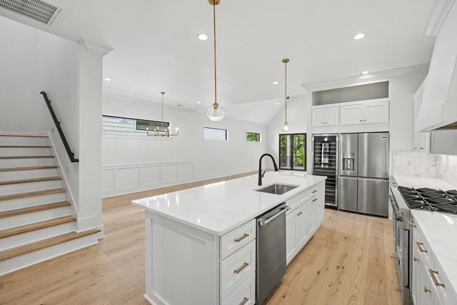 1112 Caldwell Ln, Nashville, TN 37204