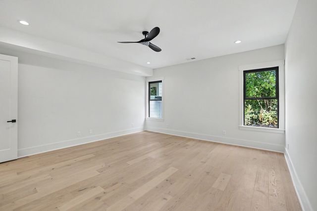 1112 Caldwell Ln, Nashville, TN 37204
