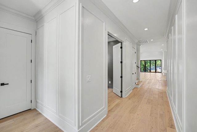 1112 Caldwell Ln, Nashville, TN 37204