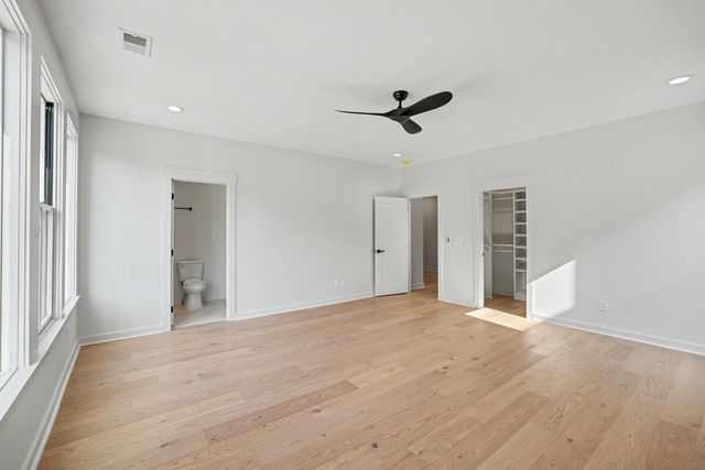 1112 Caldwell Ln, Nashville, TN 37204
