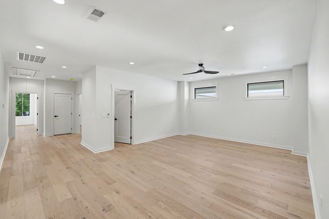 1112 Caldwell Ln, Nashville, TN 37204
