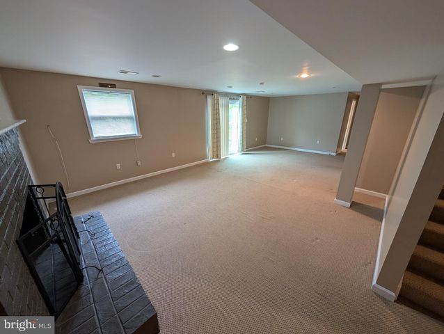2714 SHAWN CT, Fort Washington, MD 20744
