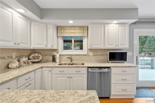 4819 Hepplewhite Drive, Manlius, NY 13104