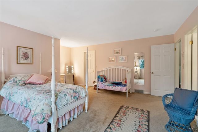 4819 Hepplewhite Drive, Manlius, NY 13104