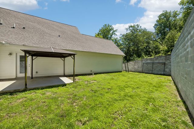 1016 Forestwood Rd, Ashland City, TN 37015