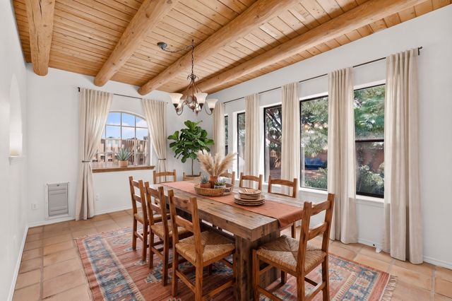 39 Cuesta Road, Santa Fe, NM 87508