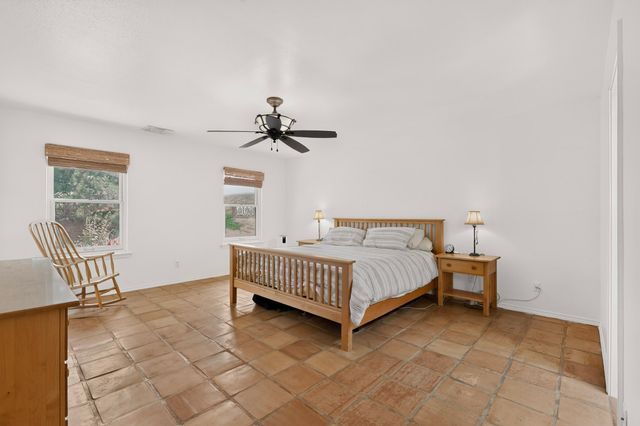 39 Cuesta Road, Santa Fe, NM 87508