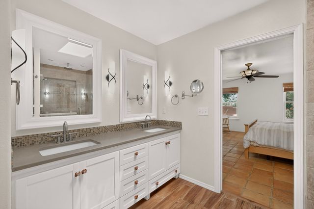 39 Cuesta Road, Santa Fe, NM 87508