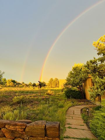 39 Cuesta Road, Santa Fe, NM 87508
