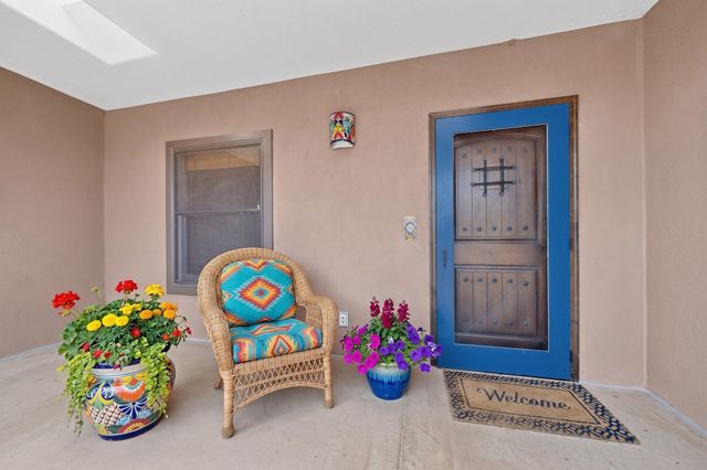 39 Cuesta Road, Santa Fe, NM 87508