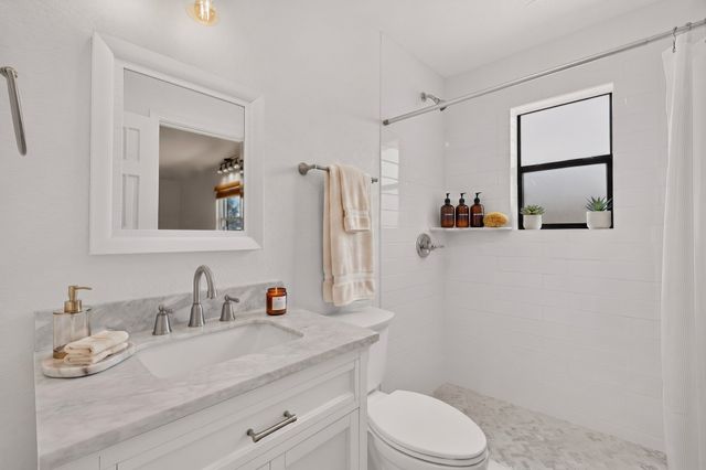 39 Cuesta Road, Santa Fe, NM 87508