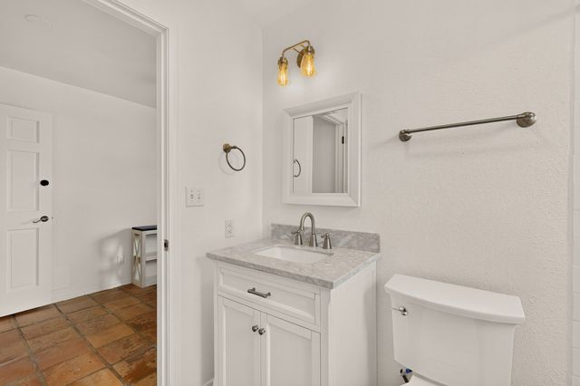 39 Cuesta Road, Santa Fe, NM 87508
