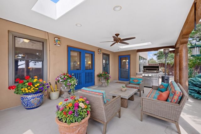 39 Cuesta Road, Santa Fe, NM 87508