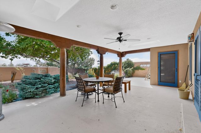 39 Cuesta Road, Santa Fe, NM 87508