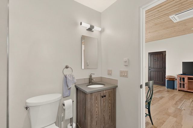 39 Cuesta Road, Santa Fe, NM 87508