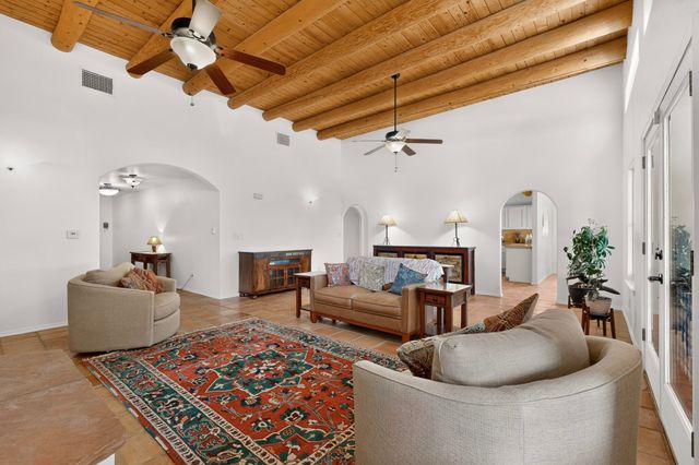 39 Cuesta Road, Santa Fe, NM 87508