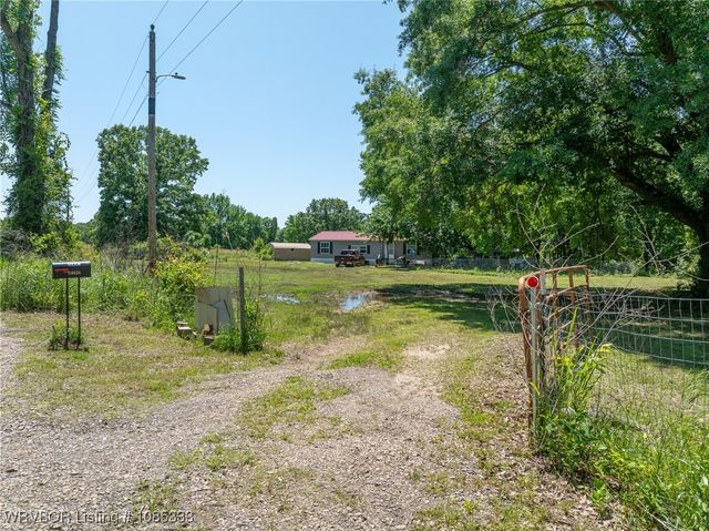 110134 4696 Road, Muldrow, OK 74948