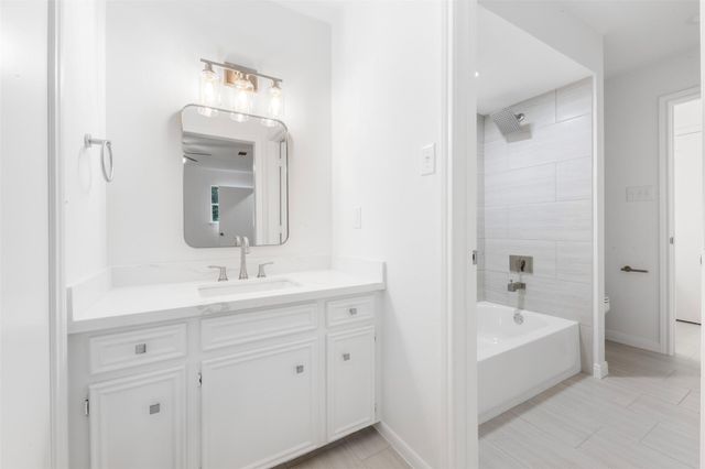 12903 Avenida Vaquero Street, Houston, TX 77077