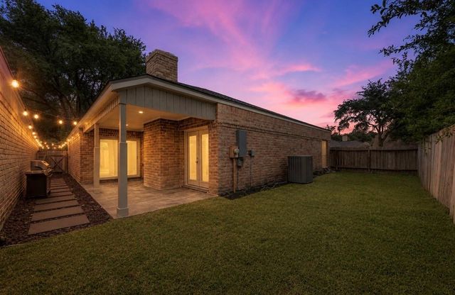 12903 Avenida Vaquero Street, Houston, TX 77077