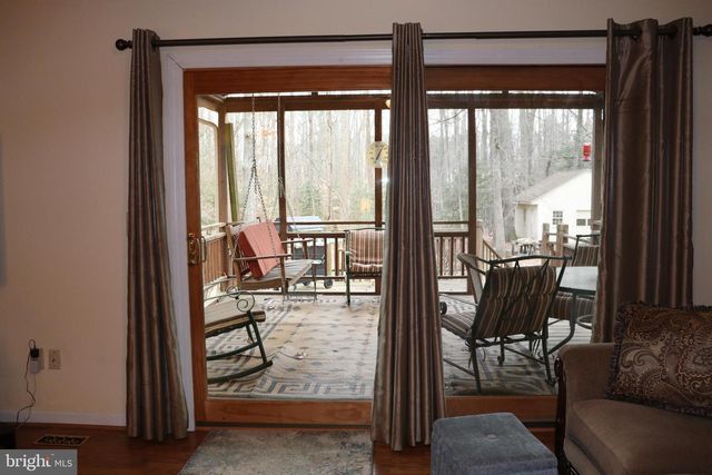 32 CARTER LN, Stafford, VA 22556