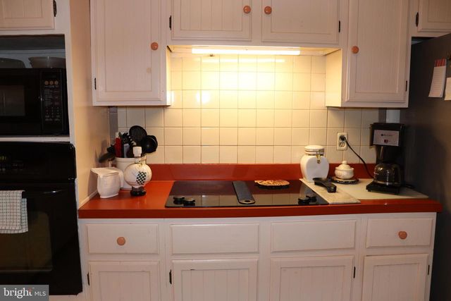 32 CARTER LN, Stafford, VA 22556