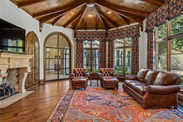 5335 Meaders Lane, Dallas, TX 75229