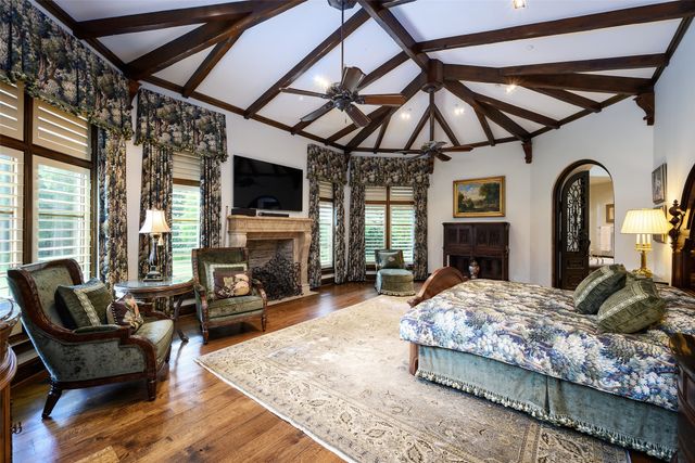 5335 Meaders Lane, Dallas, TX 75229
