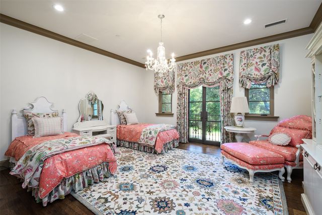 5335 Meaders Lane, Dallas, TX 75229